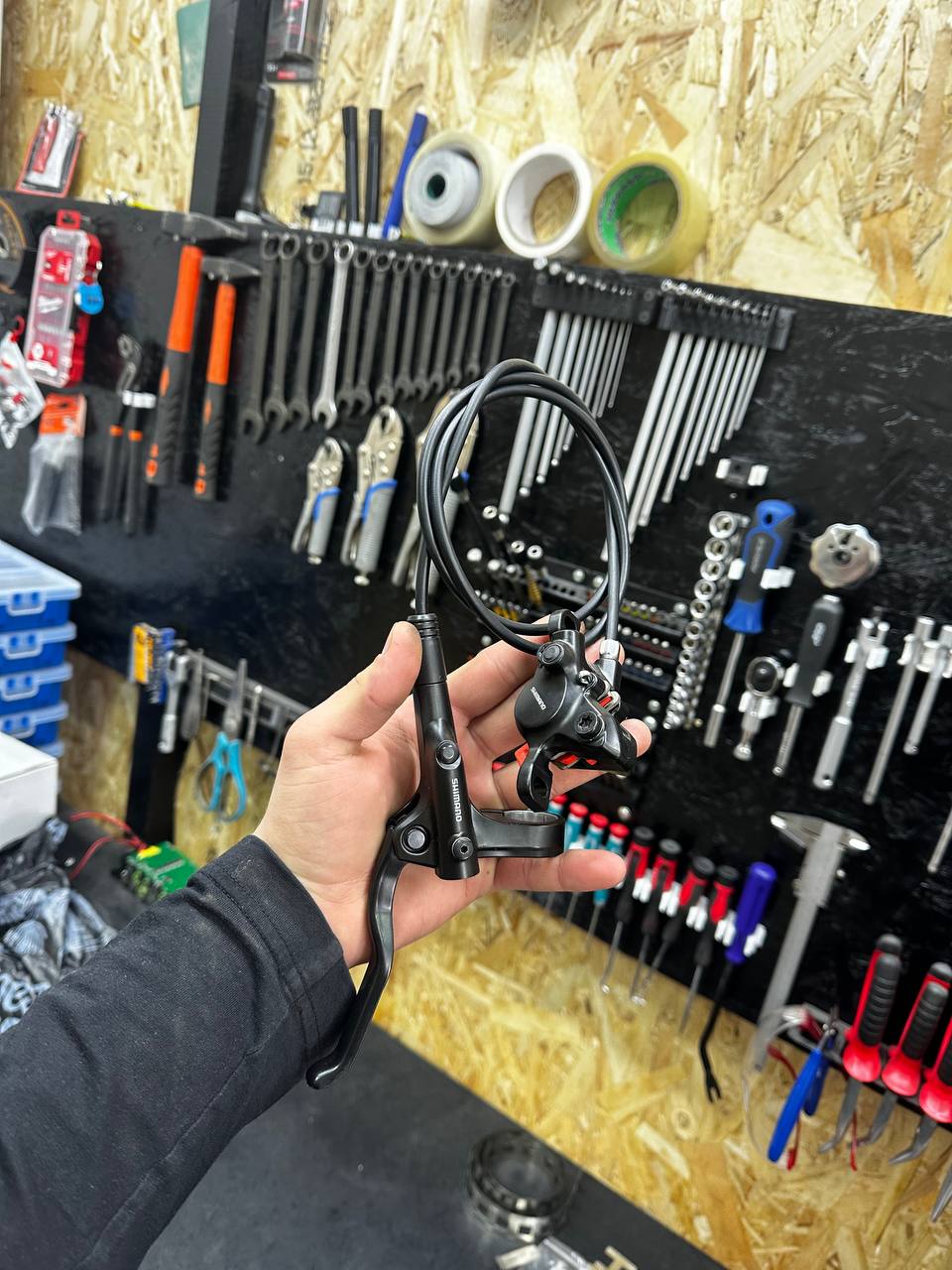 Тормоза Shimano MT200